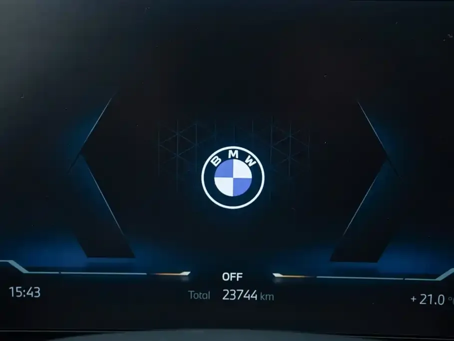BMW 3 Series 2024 из CN, фото 8