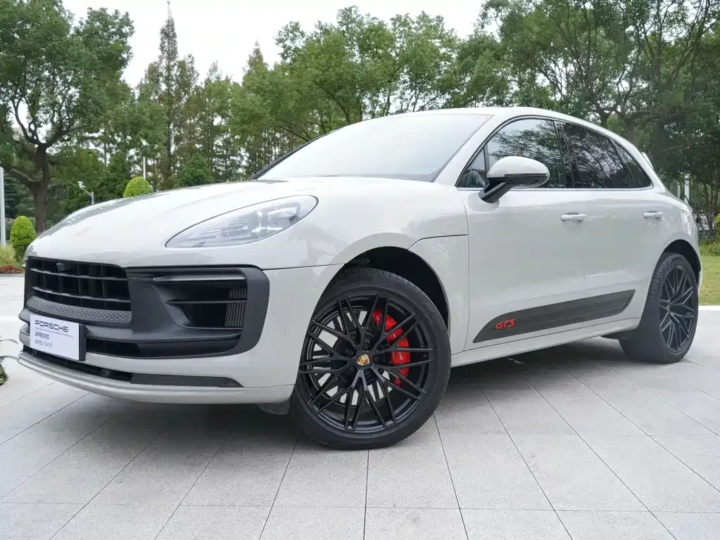 Porsche Macan — фото 1