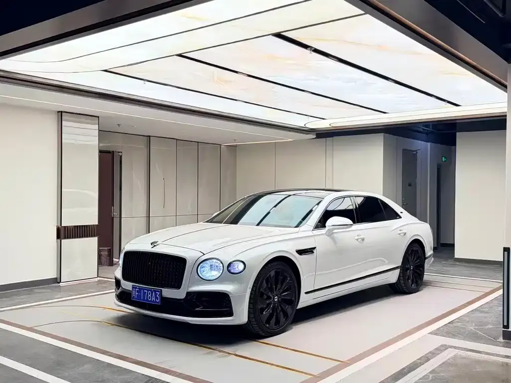 Bentley Flying Spur 2021 из CN, фото 5
