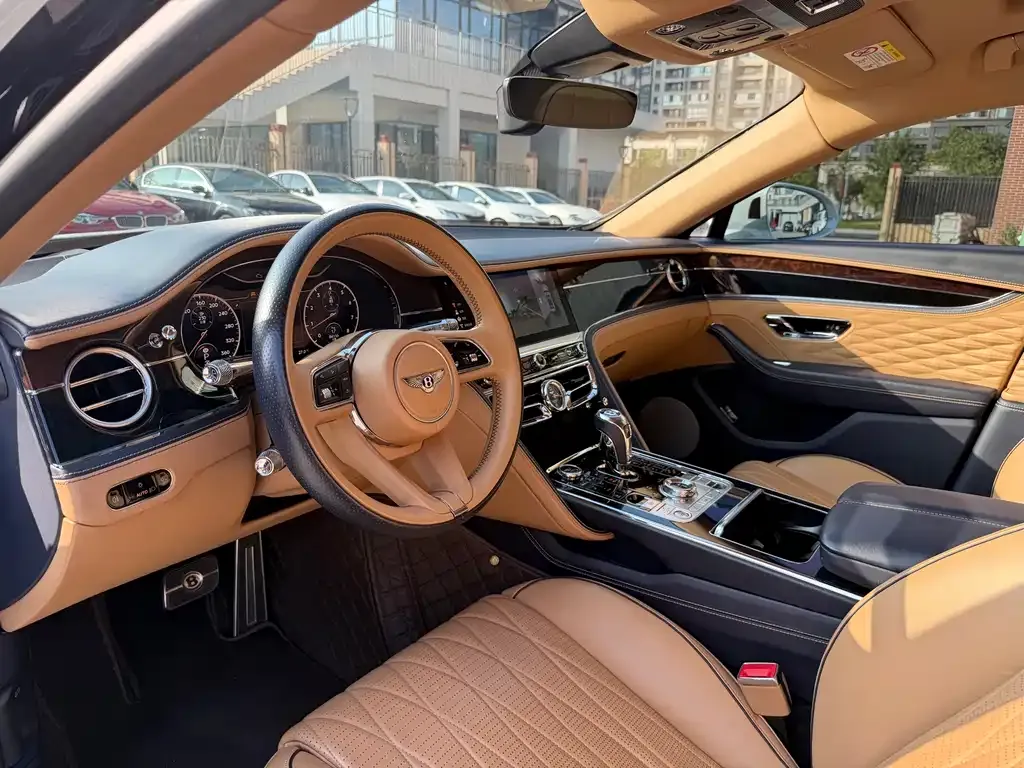 Bentley Flying Spur 2021 из CN, фото 7