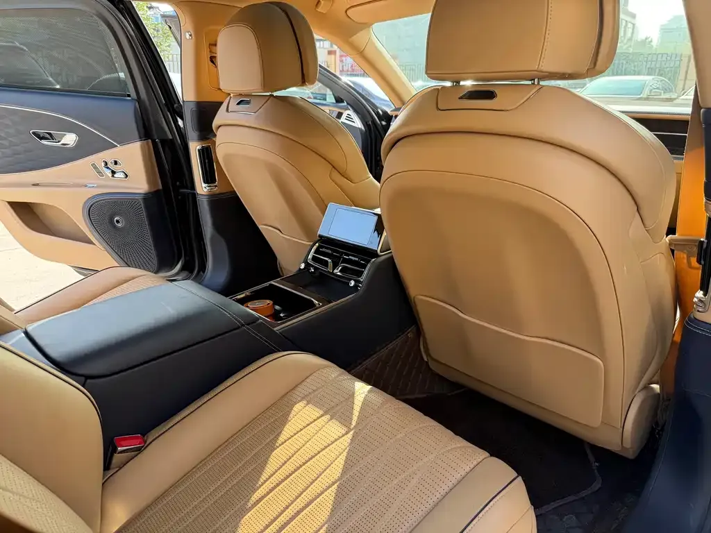 Bentley Flying Spur 2021 из CN, фото 9