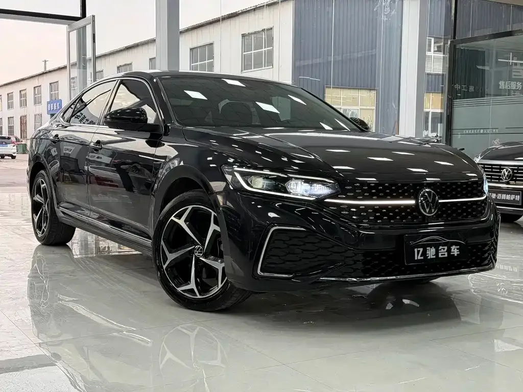 Volkswagen Passat 2024 из CN, фото 3