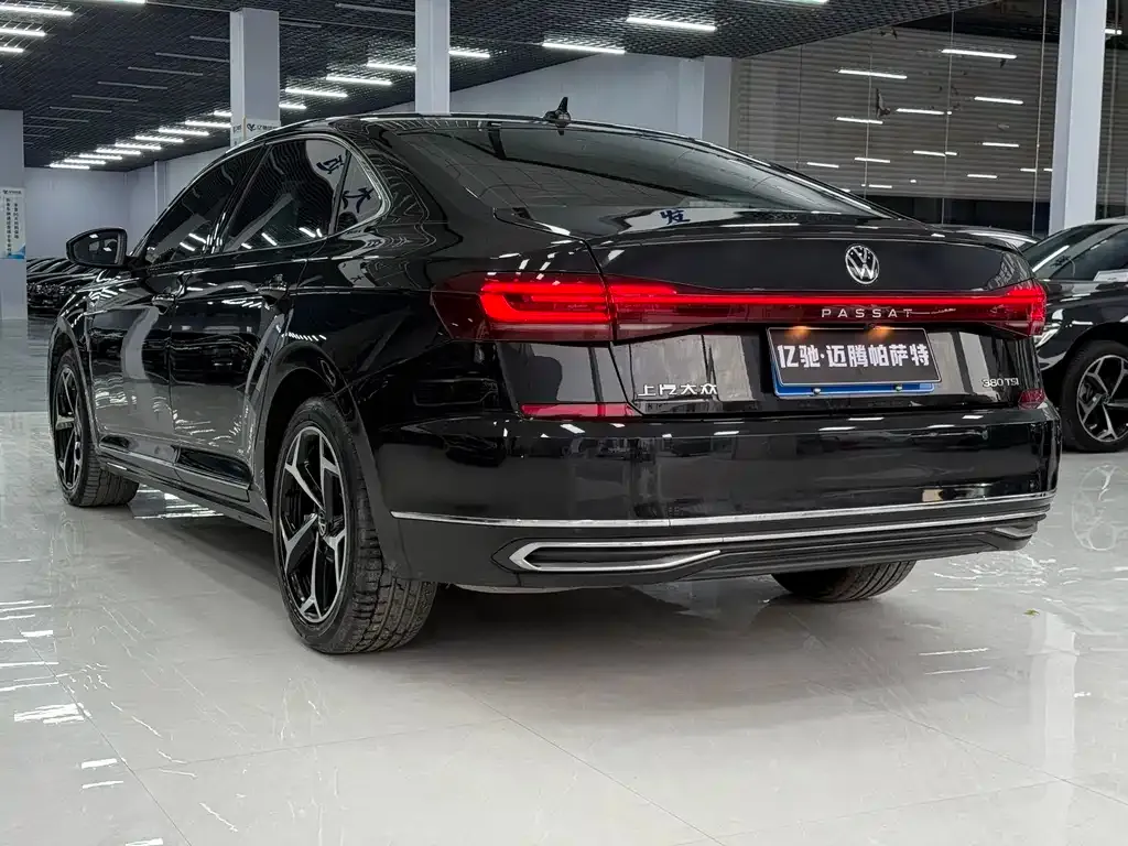 Volkswagen Passat 2024 из CN, фото 5