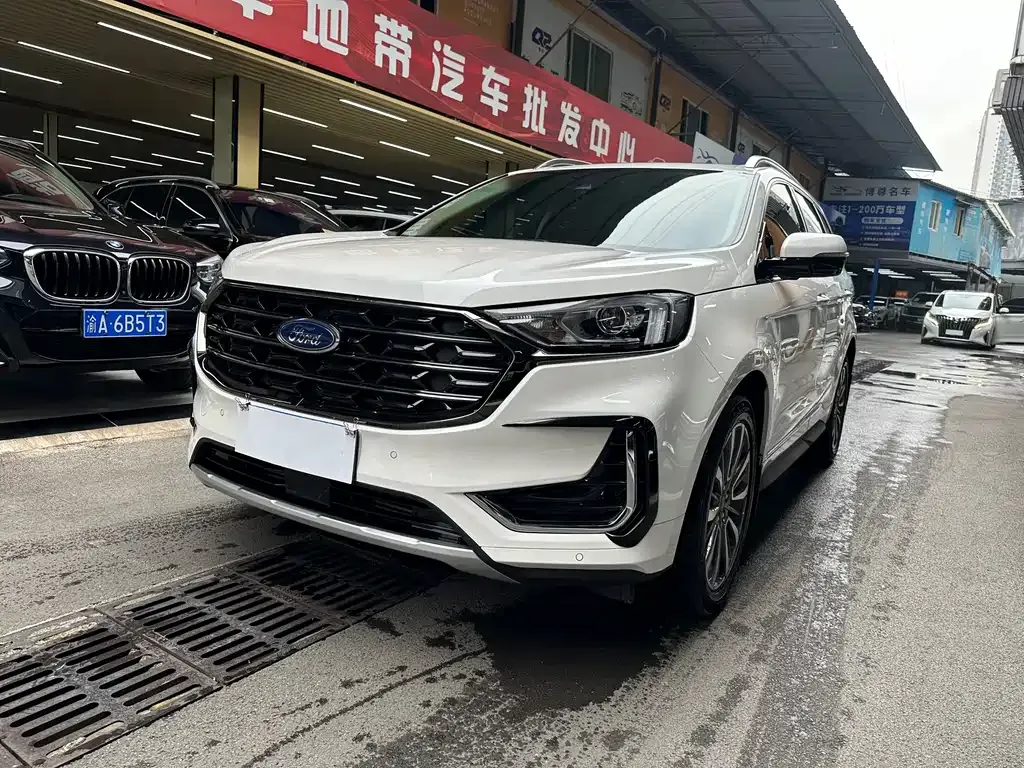 Ford Edge 2022 из CN, фото 1