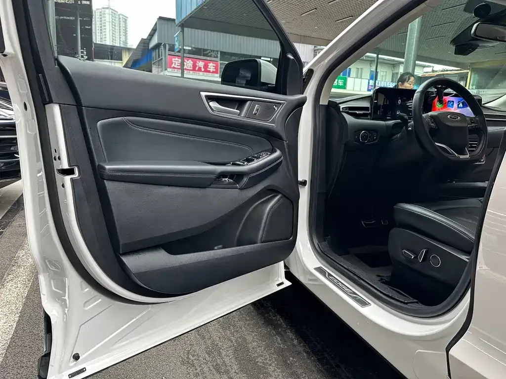 Ford Edge 2022 из CN, фото 10