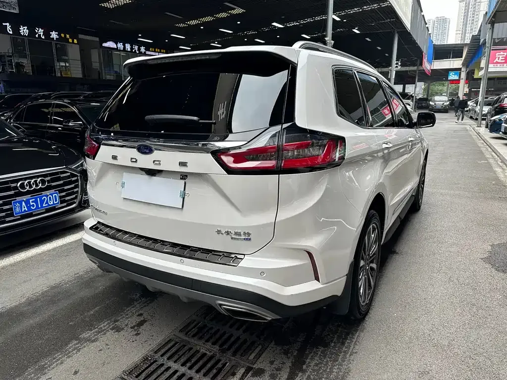 Ford Edge 2022 из CN, фото 4