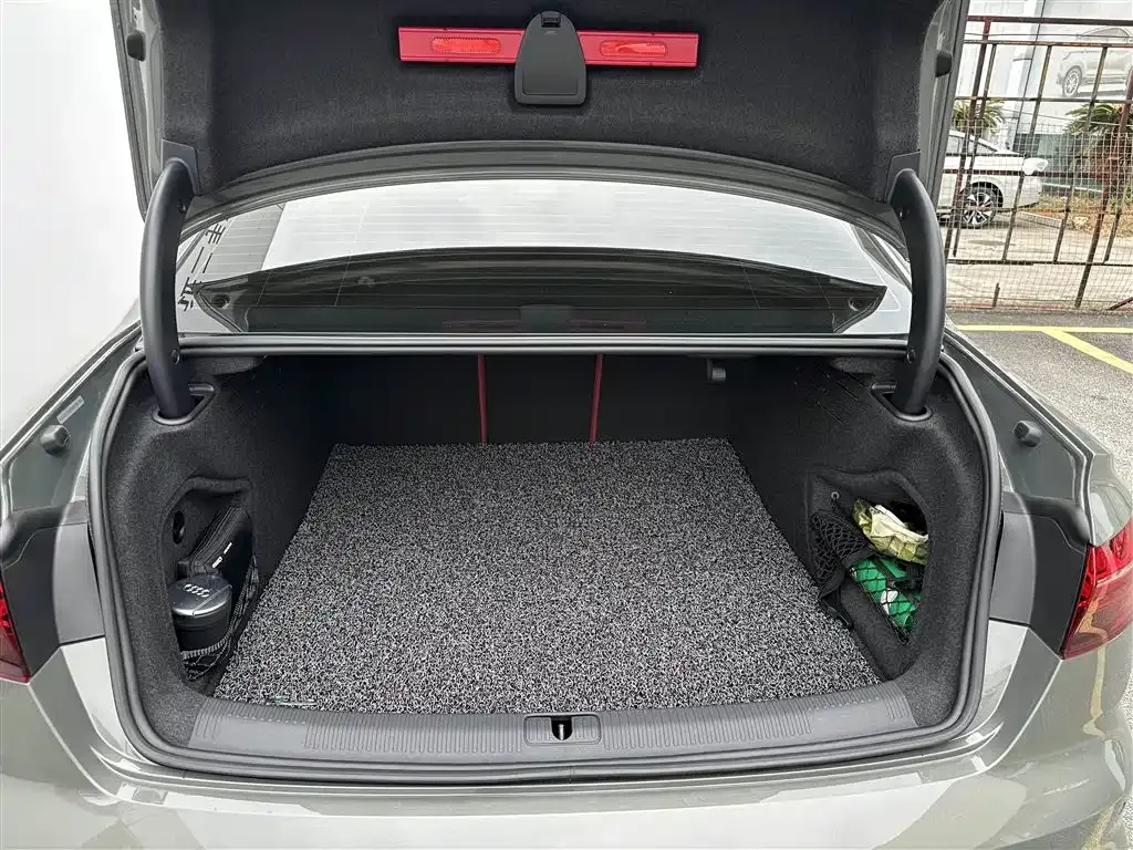 Audi S4 2024 из CN, фото 5