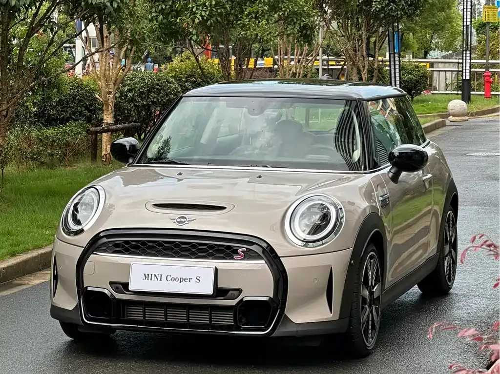 MINI Cooper (3-door) 2022 из CN, фото 1