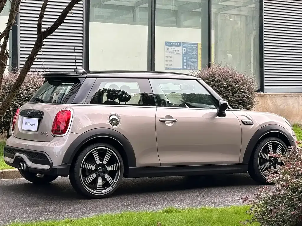 MINI Cooper (3-door) 2022 из CN, фото 7