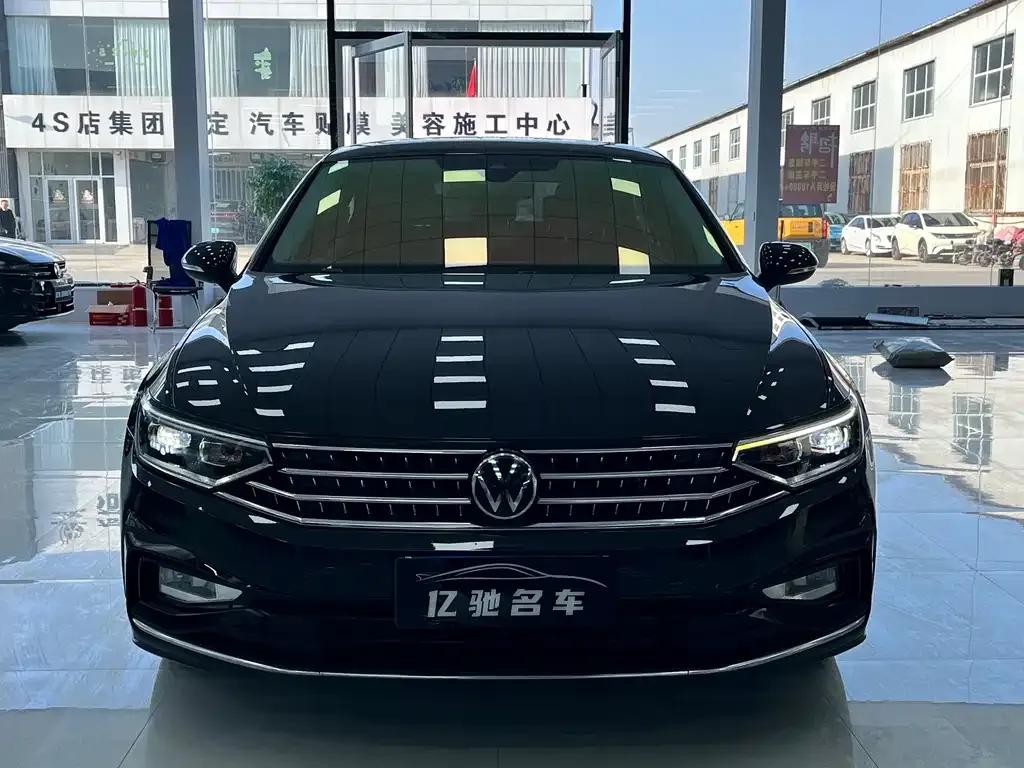 Volkswagen Magotan 2023 из CN, фото 2