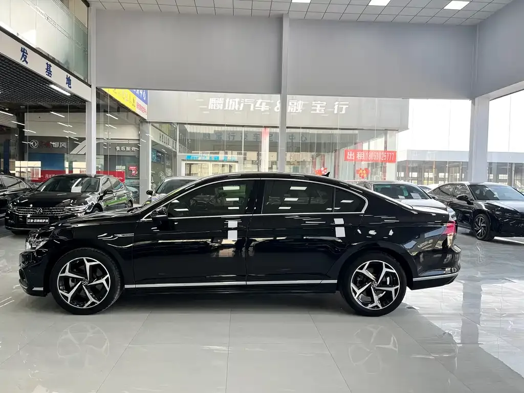 Volkswagen Magotan 2023 из CN, фото 4