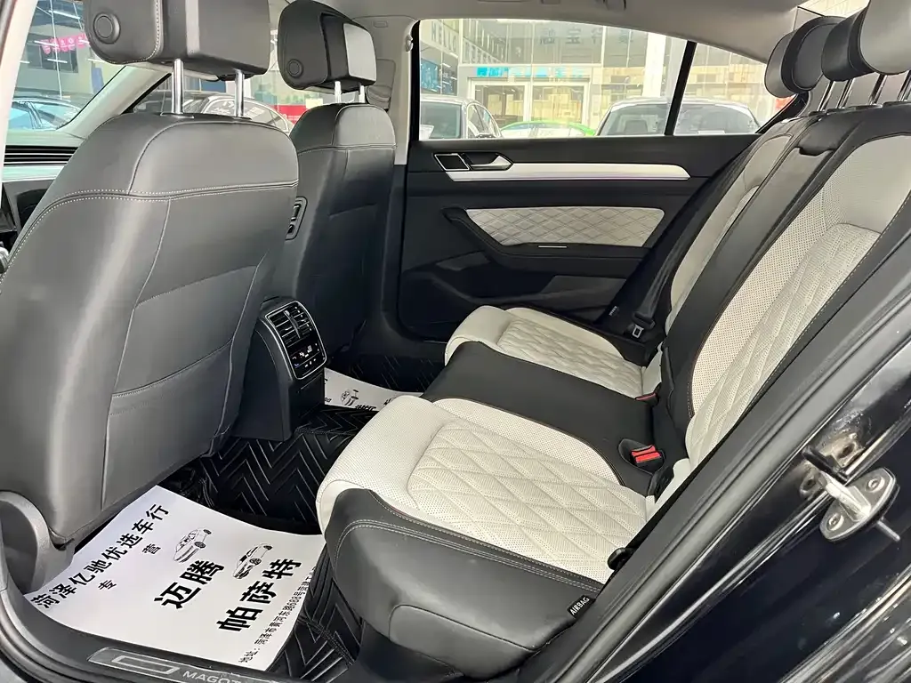 Volkswagen Magotan 2023 из CN, фото 9