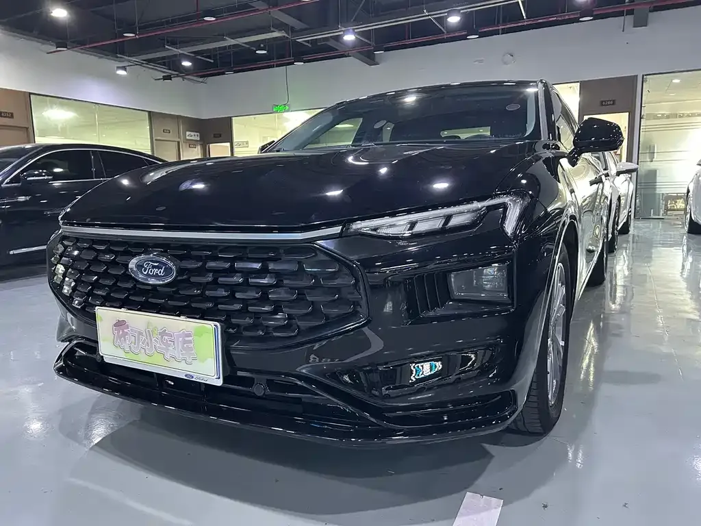 Ford Mondeo 2023 из CN, фото 1