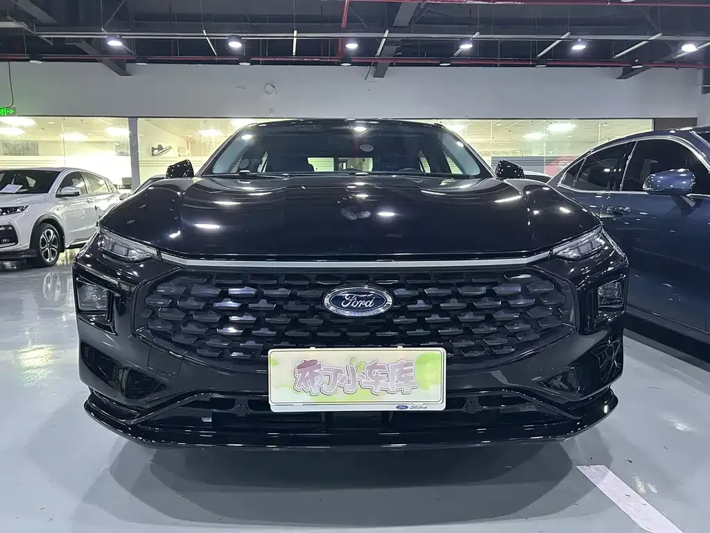 Ford Mondeo 2023 из CN, фото 2