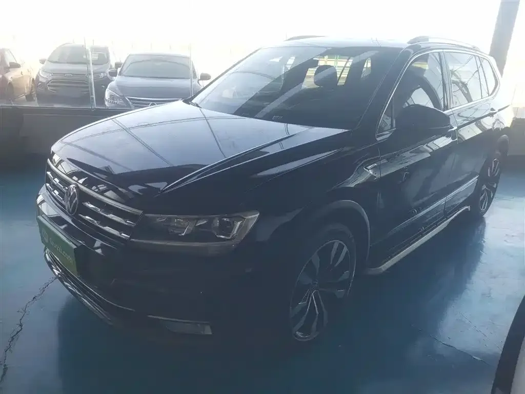 Volkswagen Tiguan L 2021 из CN, фото 1