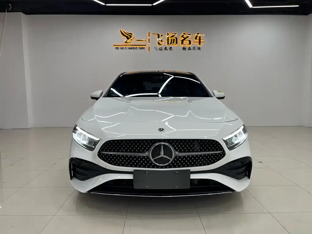 Mercedes-Benz A-Class 2023 из CN, фото 2