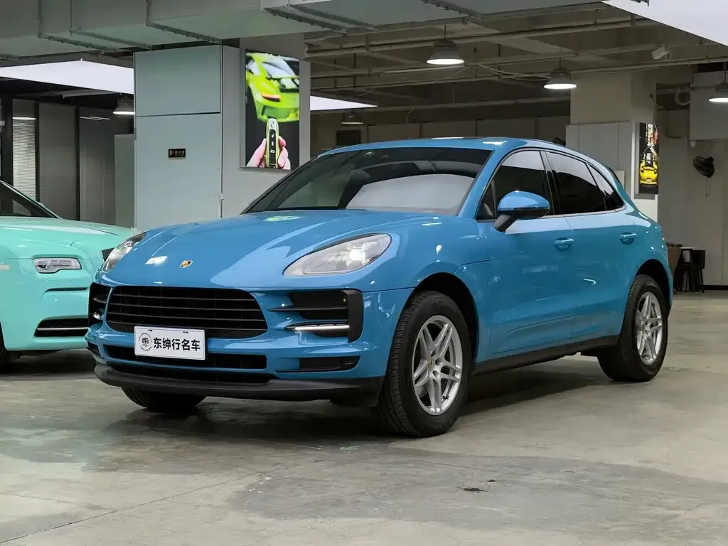 Porsche Macan — фото 1
