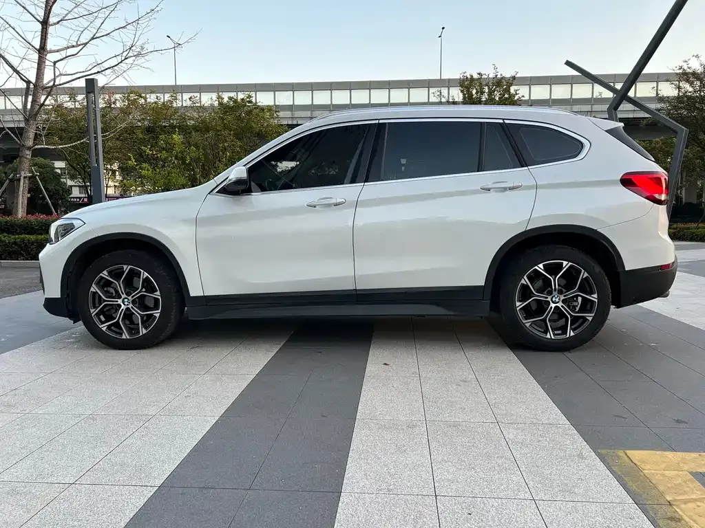 BMW X1 2021 из CN, фото 6