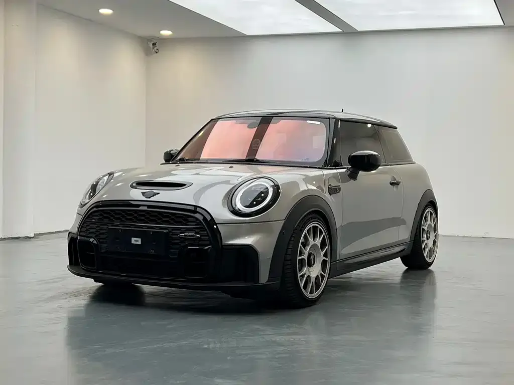 MINI Cooper (3-door) 2024 из CN, фото 1