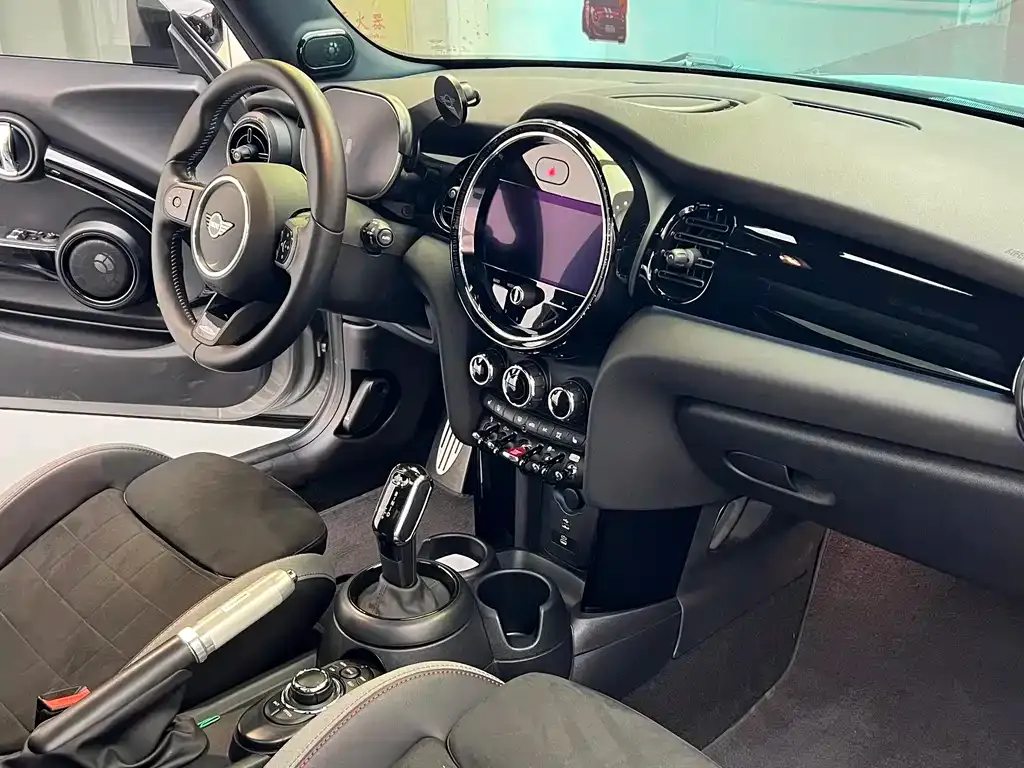MINI Cooper (3-door) 2024 из CN, фото 5
