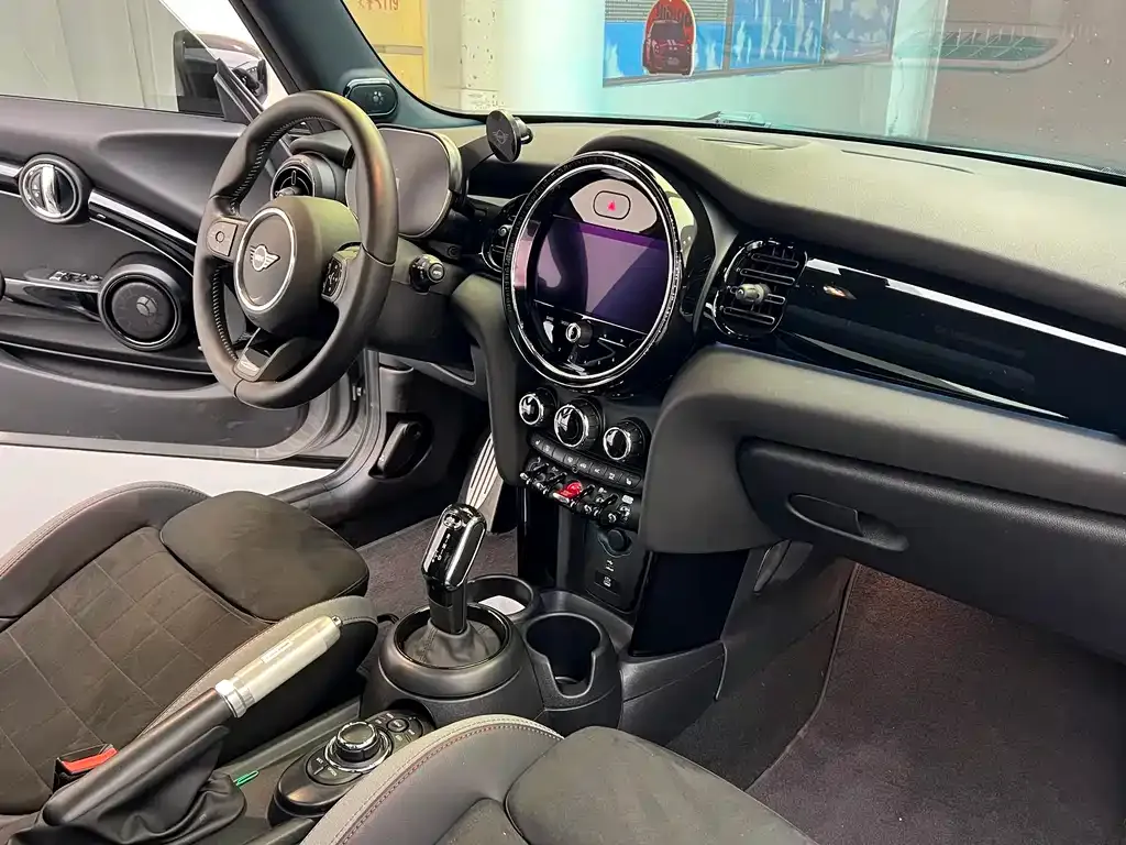 MINI Cooper (3-door) 2024 из CN, фото 6