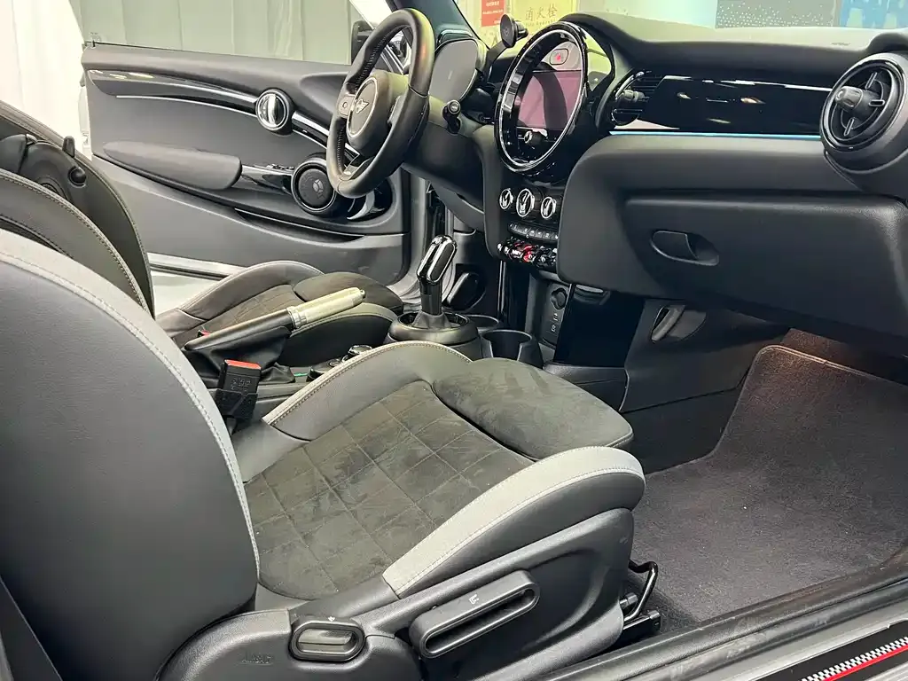 MINI Cooper (3-door) 2024 из CN, фото 7