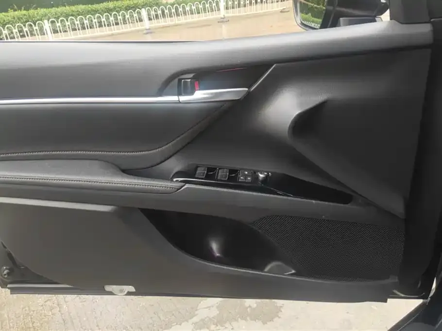 Toyota Camry 2021 из CN, фото 7