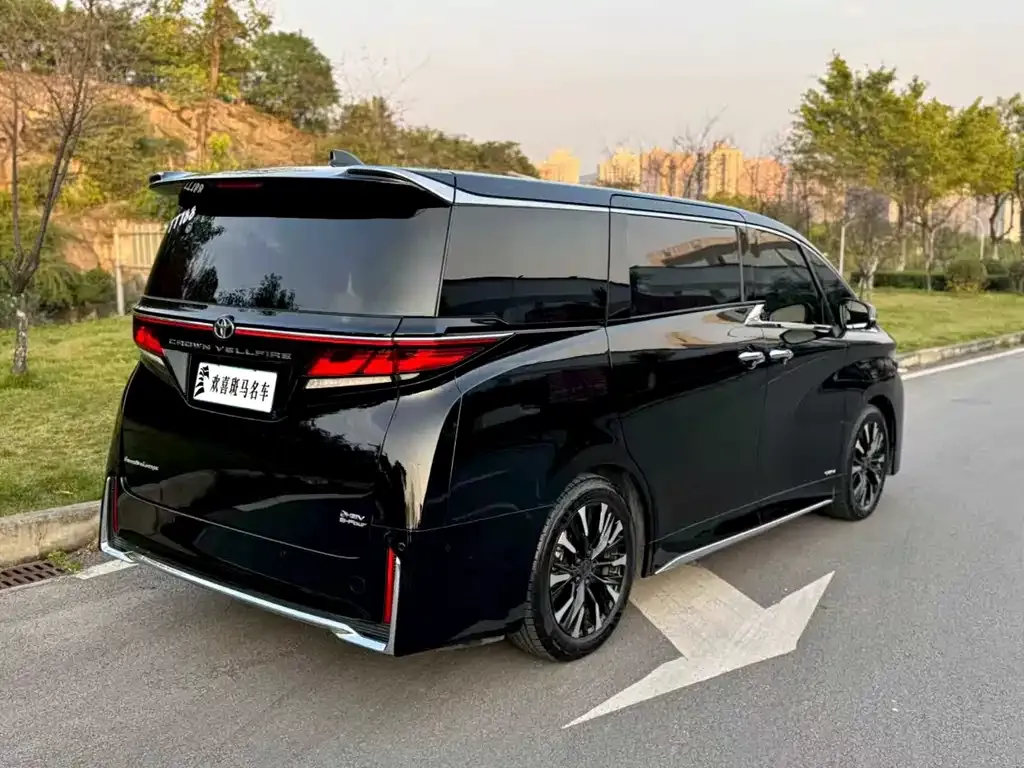 Toyota Vellfire 2025 из CN, фото 4