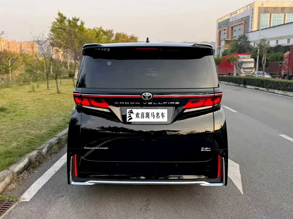 Toyota Vellfire 2025 из CN, фото 5