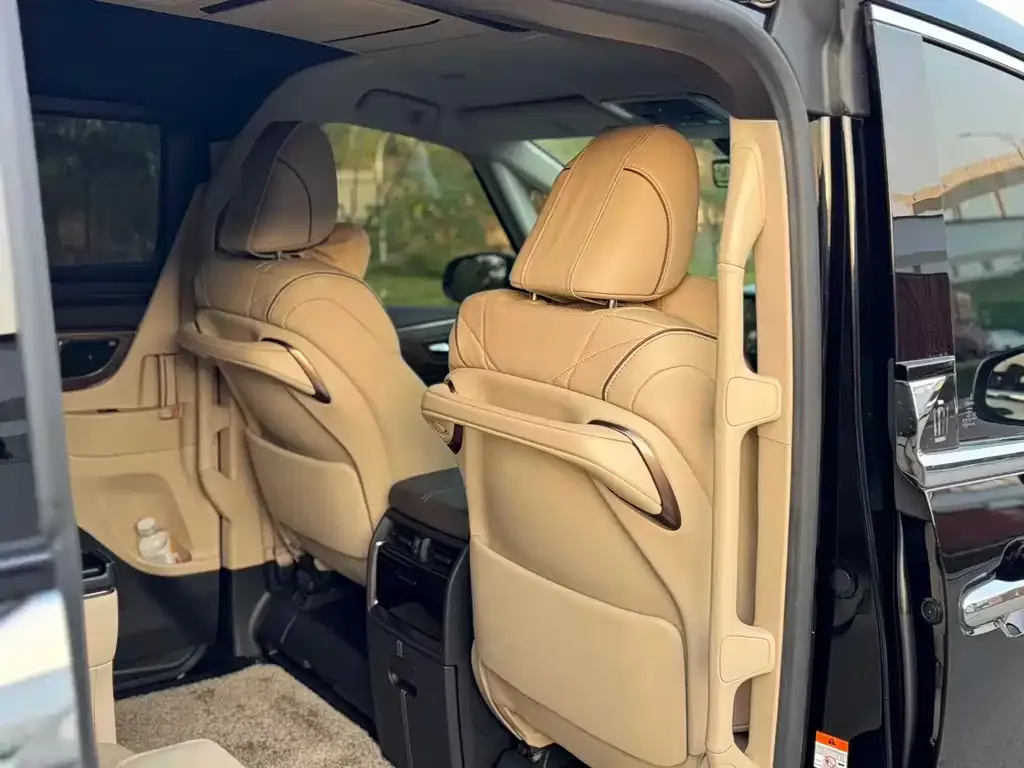 Toyota Vellfire 2025 из CN, фото 8