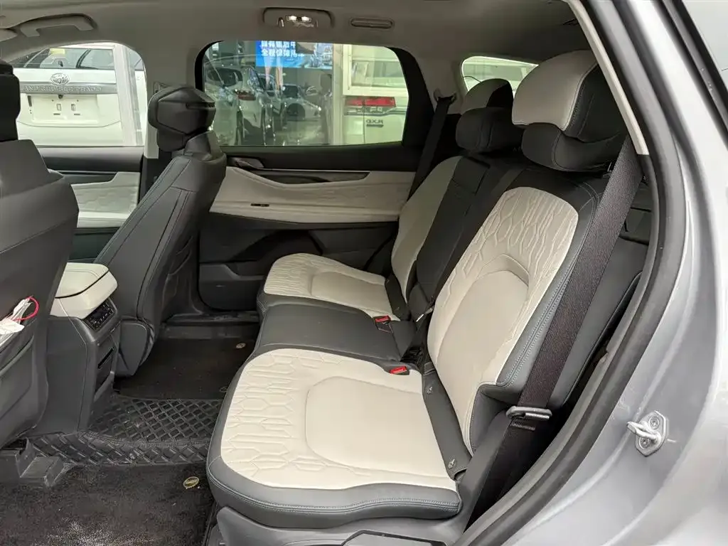 Ford Edge 2023 из CN, фото 10