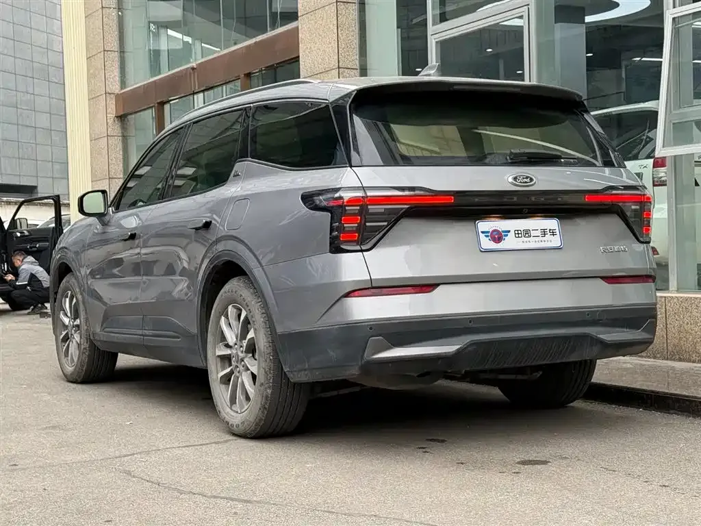 Ford Edge 2023 из CN, фото 4