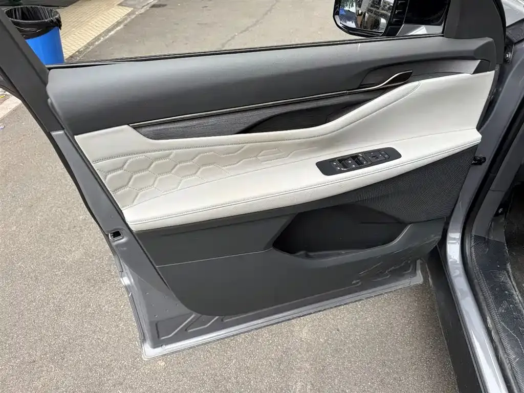 Ford Edge 2023 из CN, фото 6