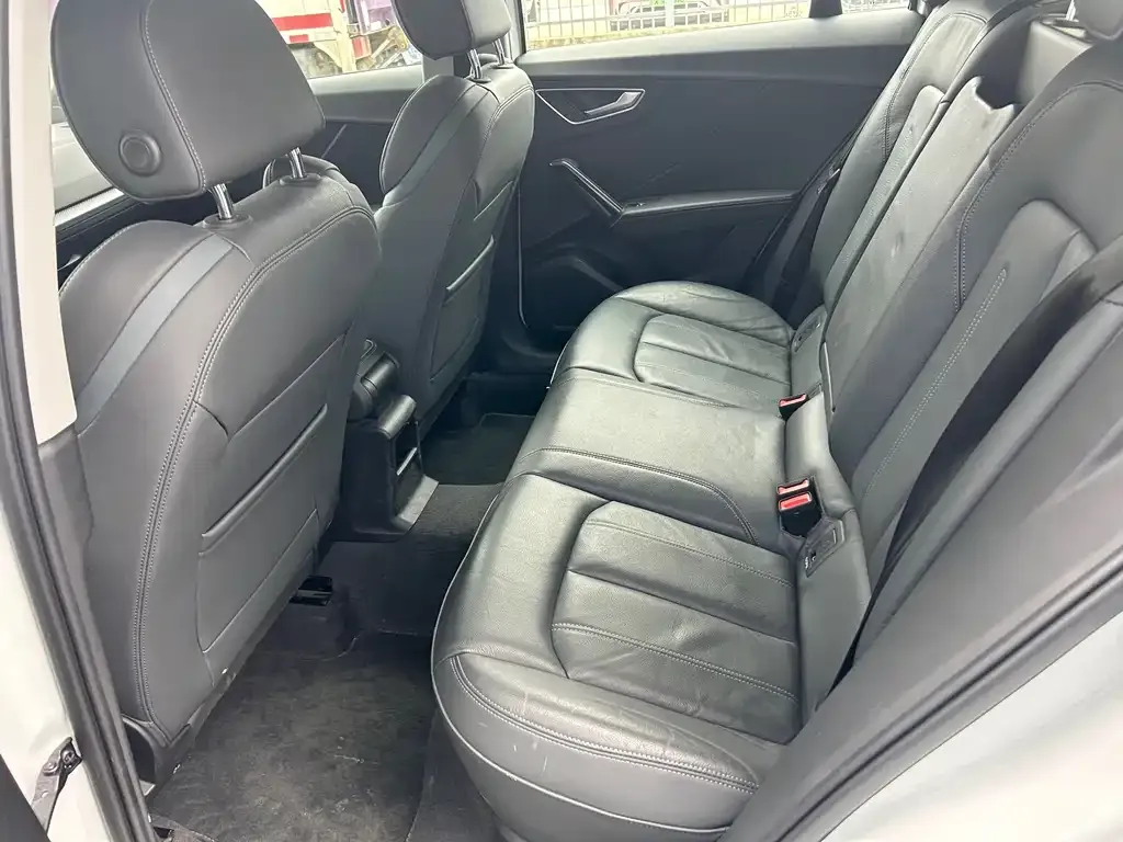 Audi Q2L 2024 из CN, фото 7