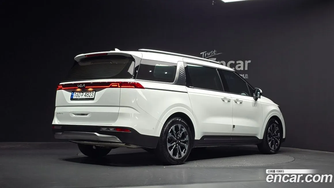 Kia Carnival 2023 из KR, фото 2