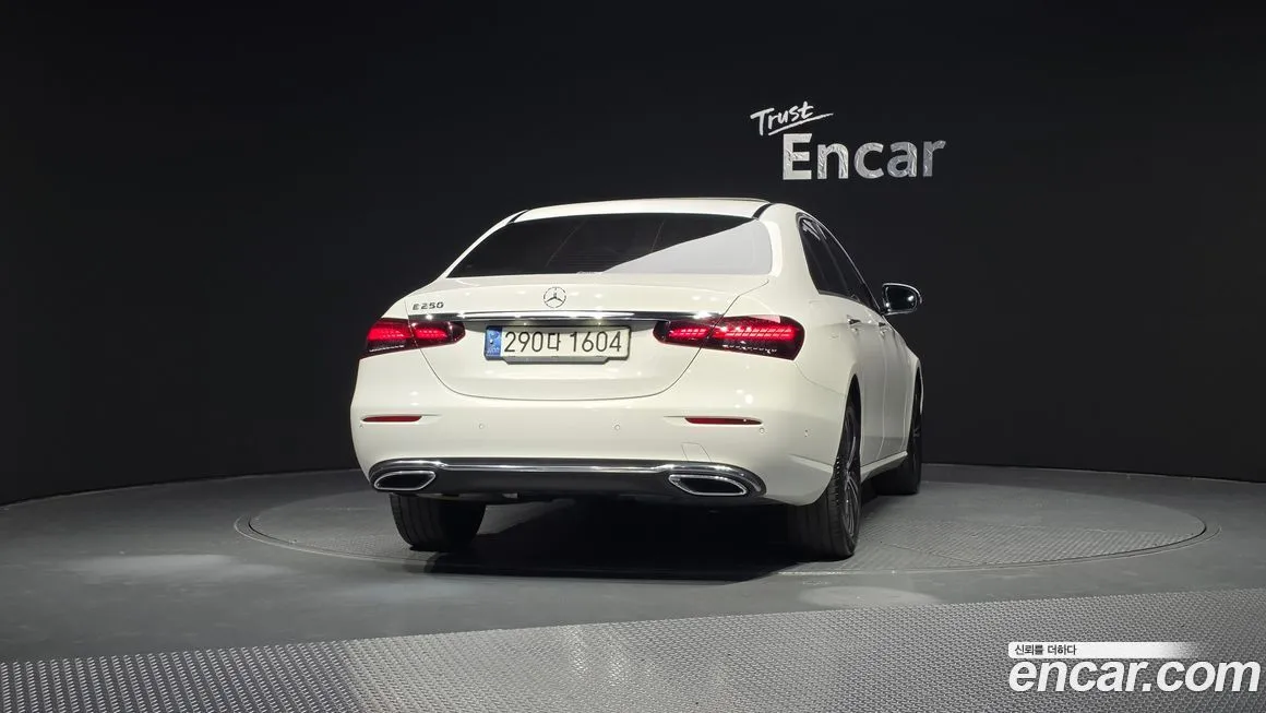 Mercedes-Benz E-Class 2022 из KR, фото 4