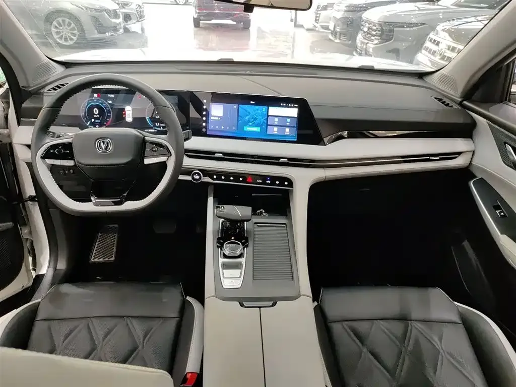 Changan CS75PLUS 2023 из CN, фото 10