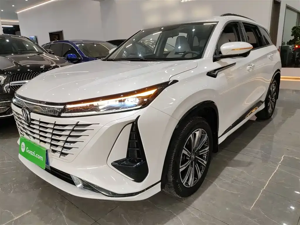 Changan CS75PLUS 2023 из CN, фото 2