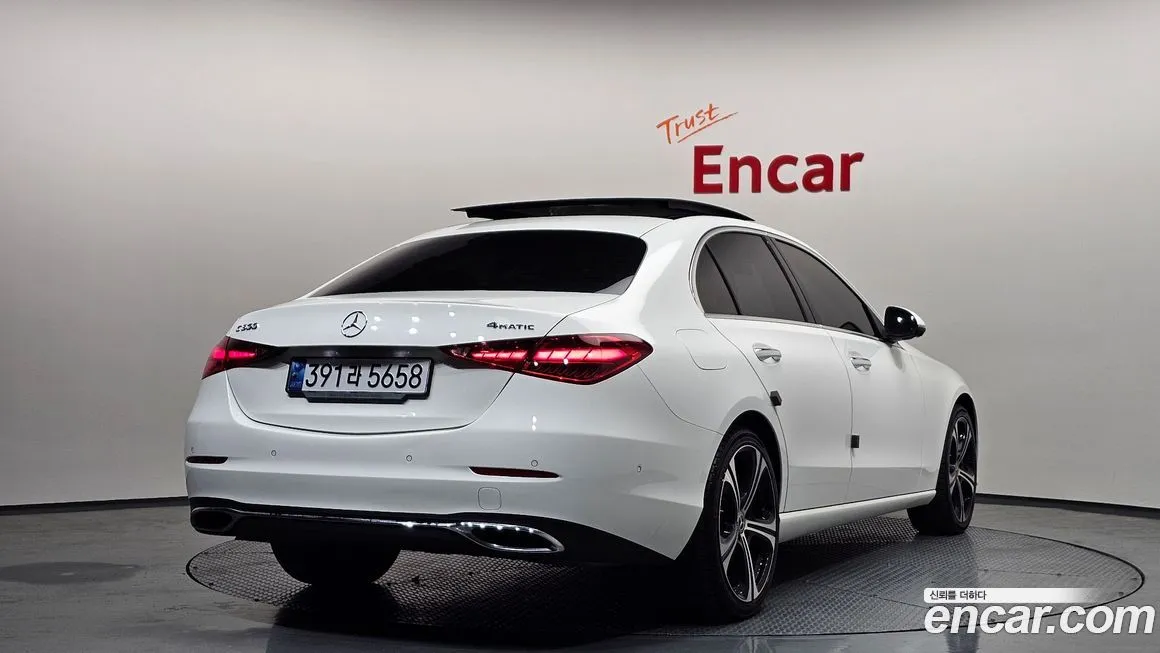 Mercedes-Benz C-Class 2023 из KR, фото 2