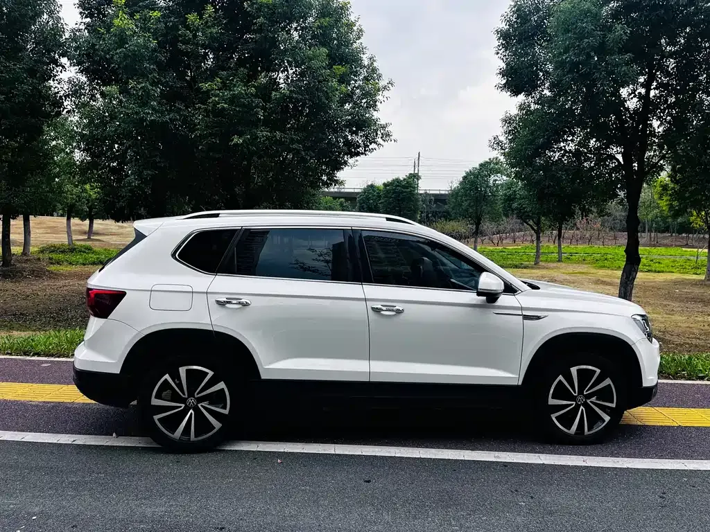 Volkswagen Tharu 2023 из CN, фото 5