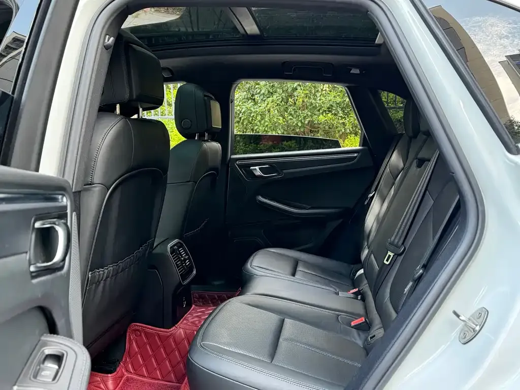 Porsche Macan 2021 из CN, фото 9