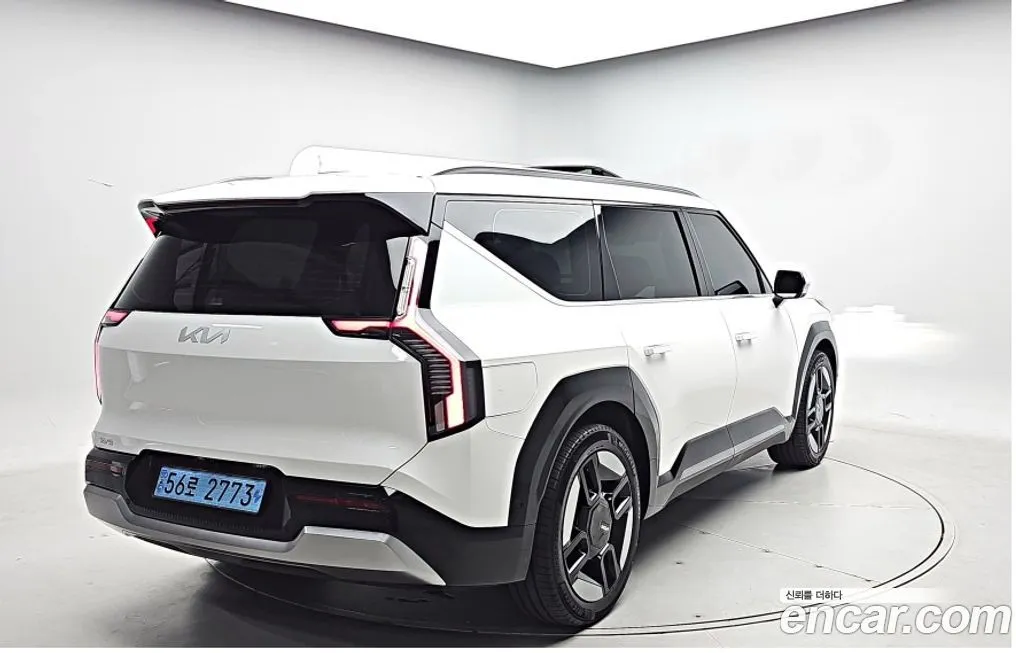 Kia EV9 2024 из KR, фото 2