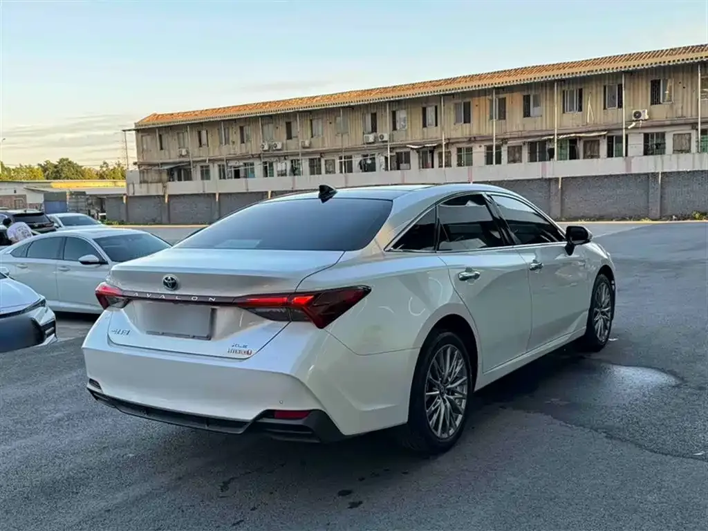 Toyota Avalon 2022 из CN, фото 7