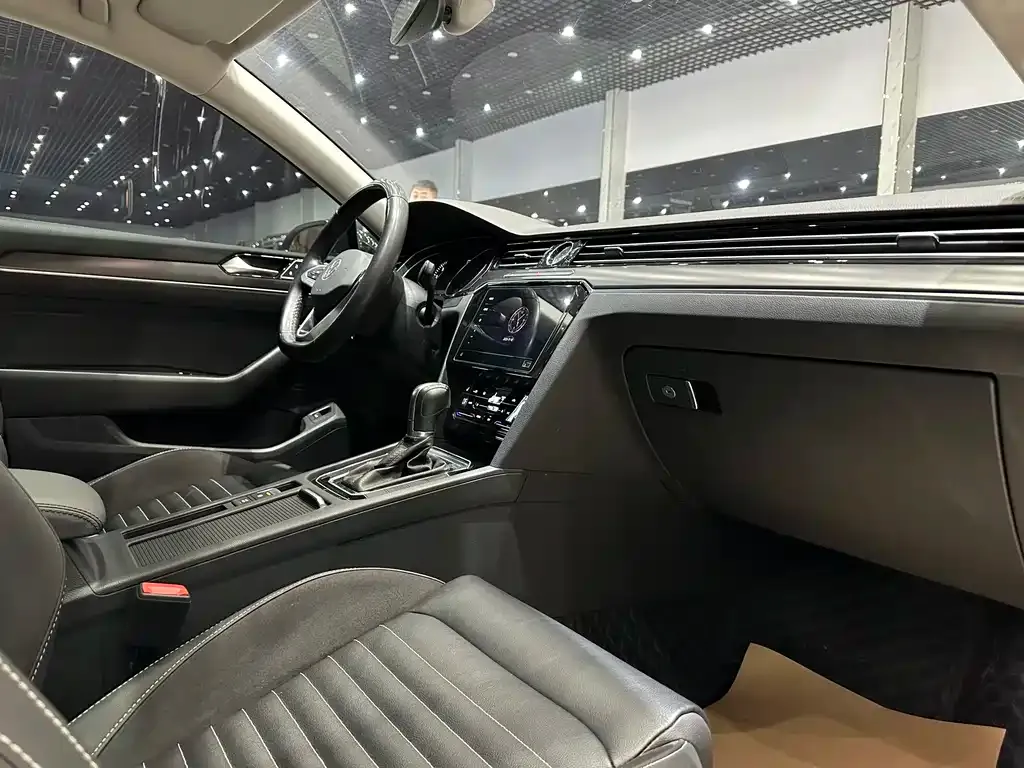 Volkswagen Magotan 2022 из CN, фото 9
