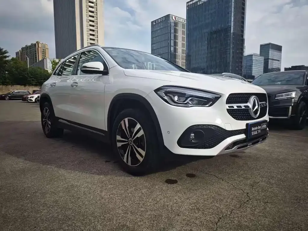Mercedes-Benz GLA 2023 из CN, фото 3
