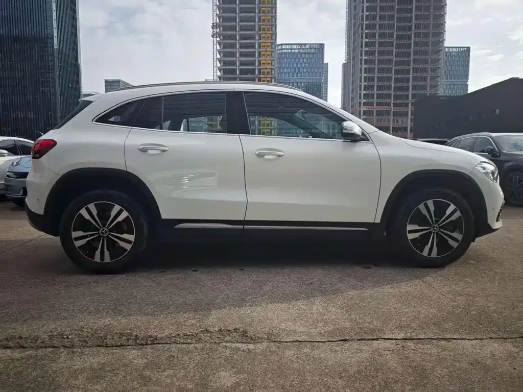 Mercedes-Benz GLA 2023 из CN, фото 4