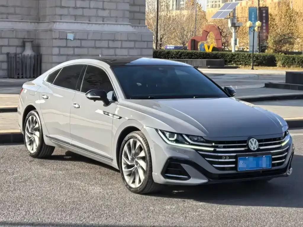 Volkswagen CC 2024 из CN, фото 3