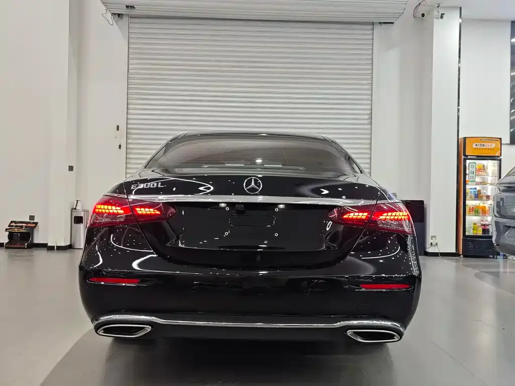 Mercedes-Benz E-Class 2023 из CN, фото 6