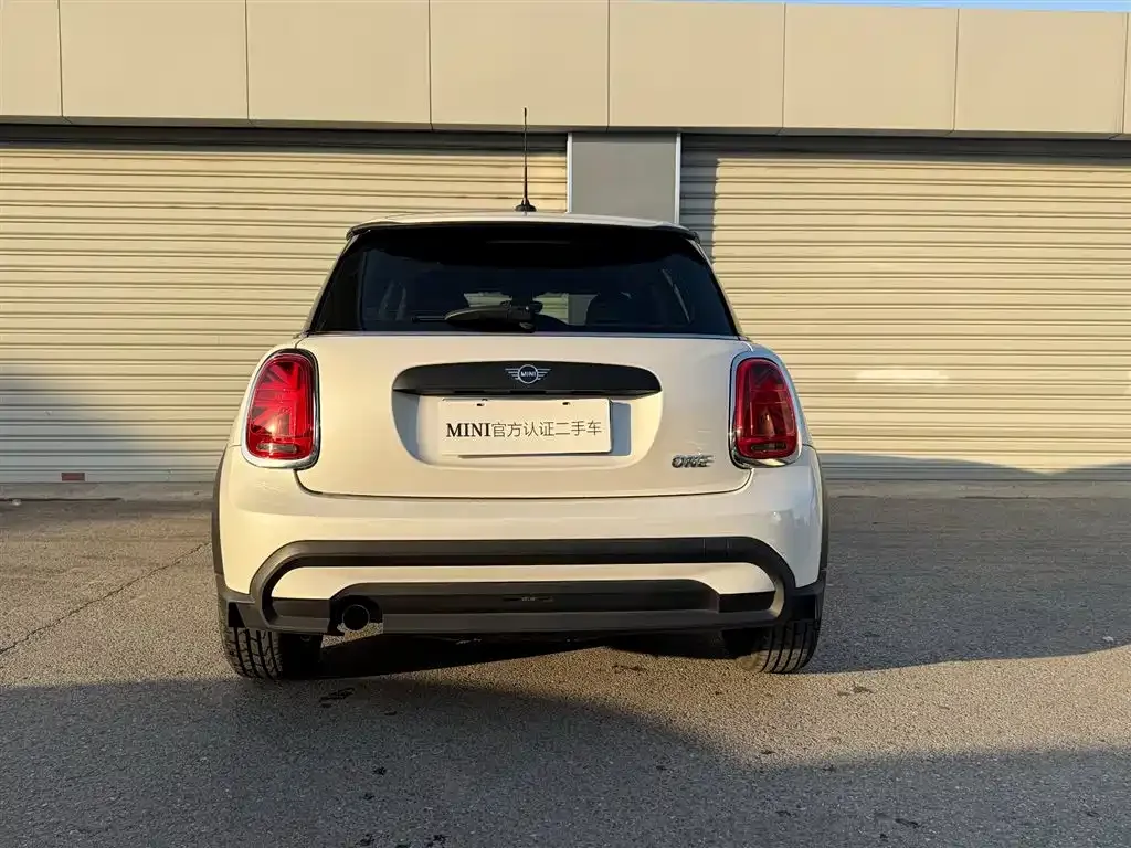 MINI Cooper (3-door) 2023 из CN, фото 5
