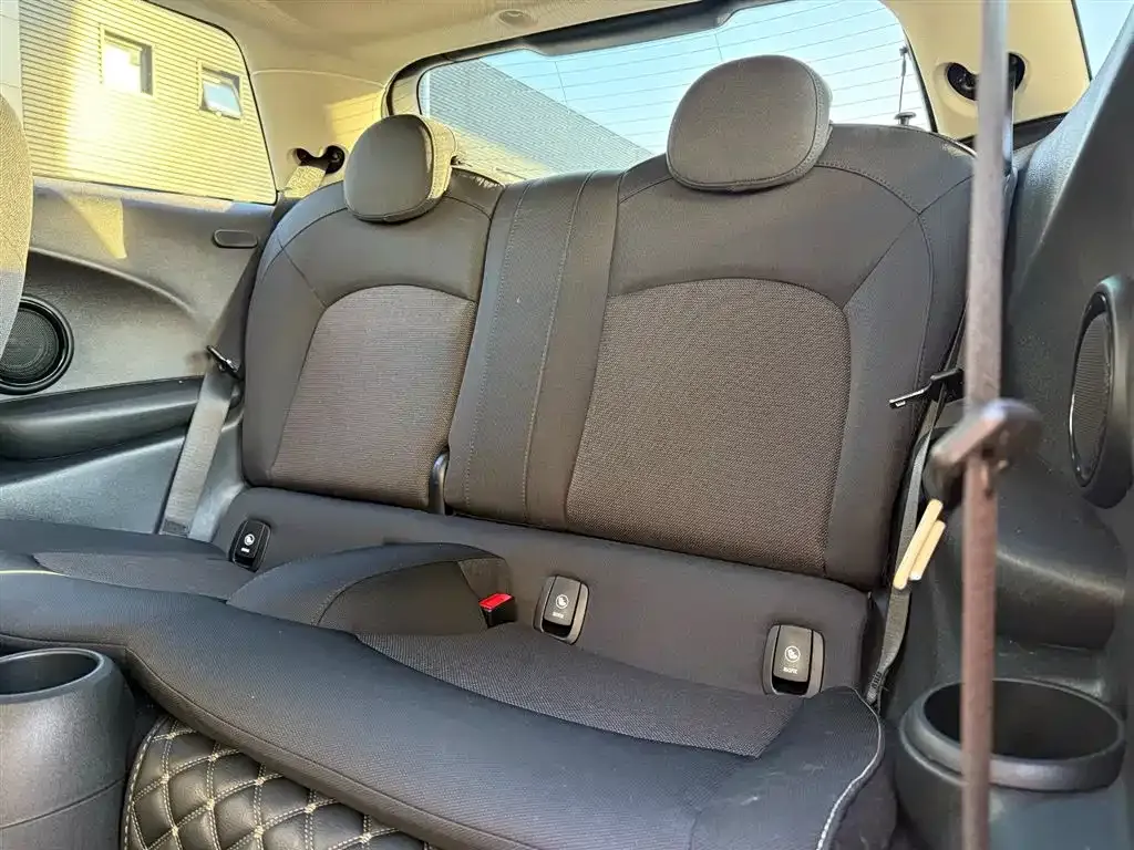 MINI Cooper (3-door) 2023 из CN, фото 9